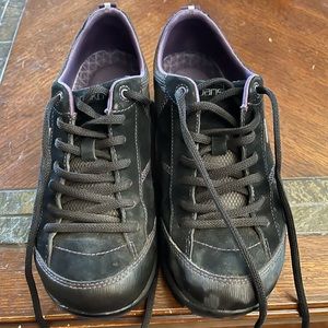 Dansko vibram black and purple size 38 shoes